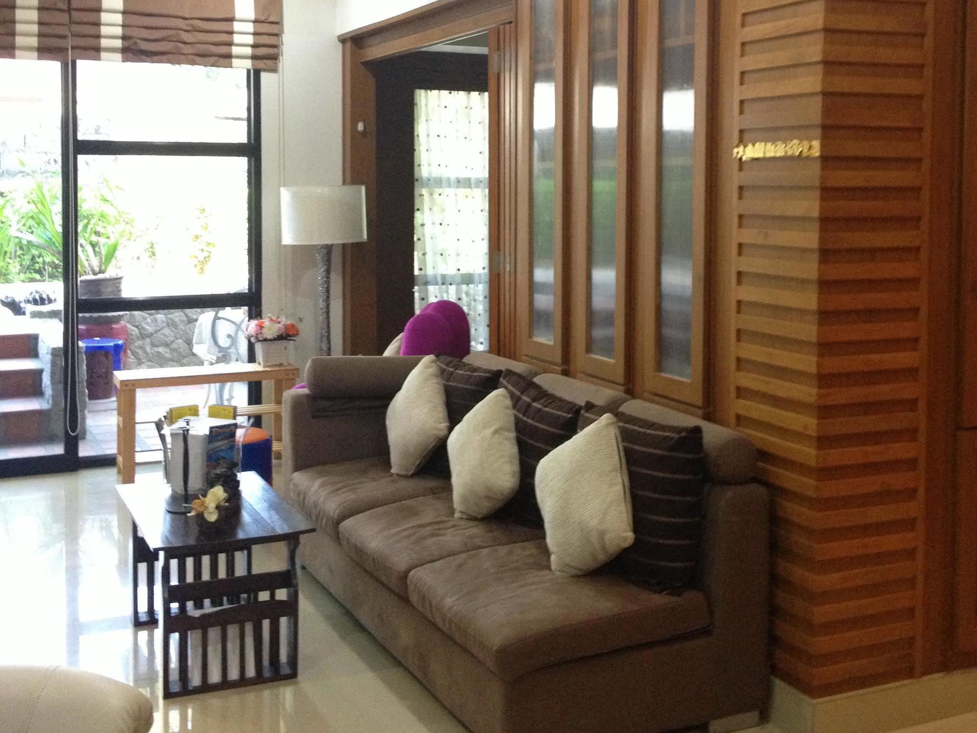 Ruankeaw Homestay Nai Harn Exterior photo
